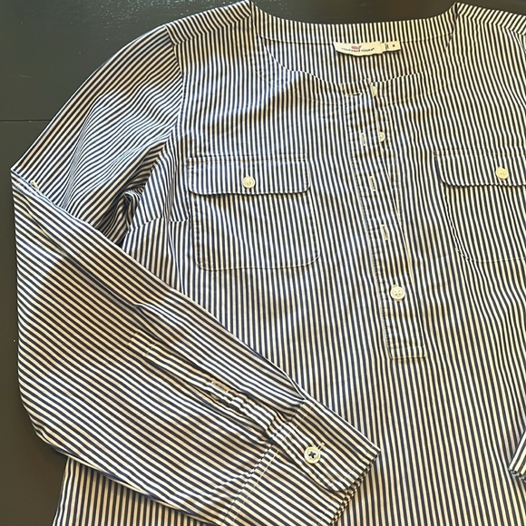 VINEYARD VINES striped blue button down - Picture 3 of 6